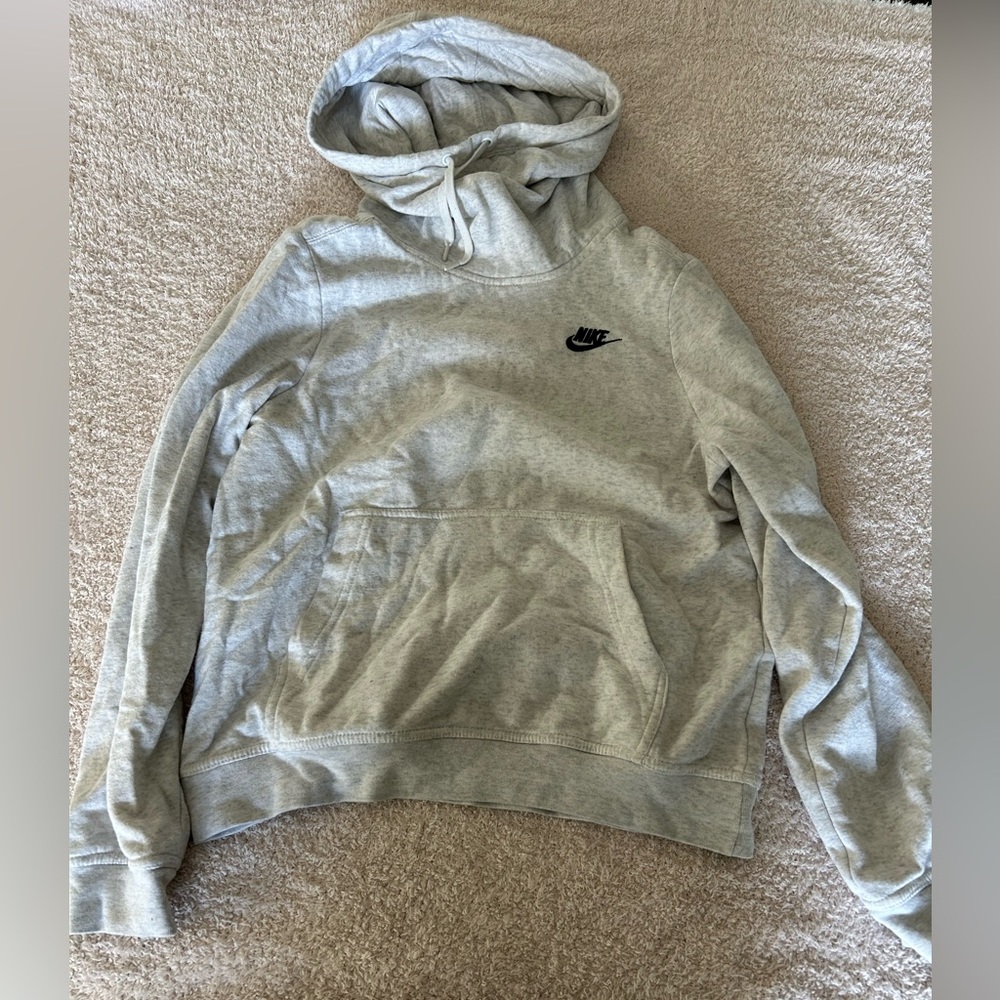 Nike sweatshirt